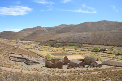 040 Stone fences and farm houses IMG_6497.jpg